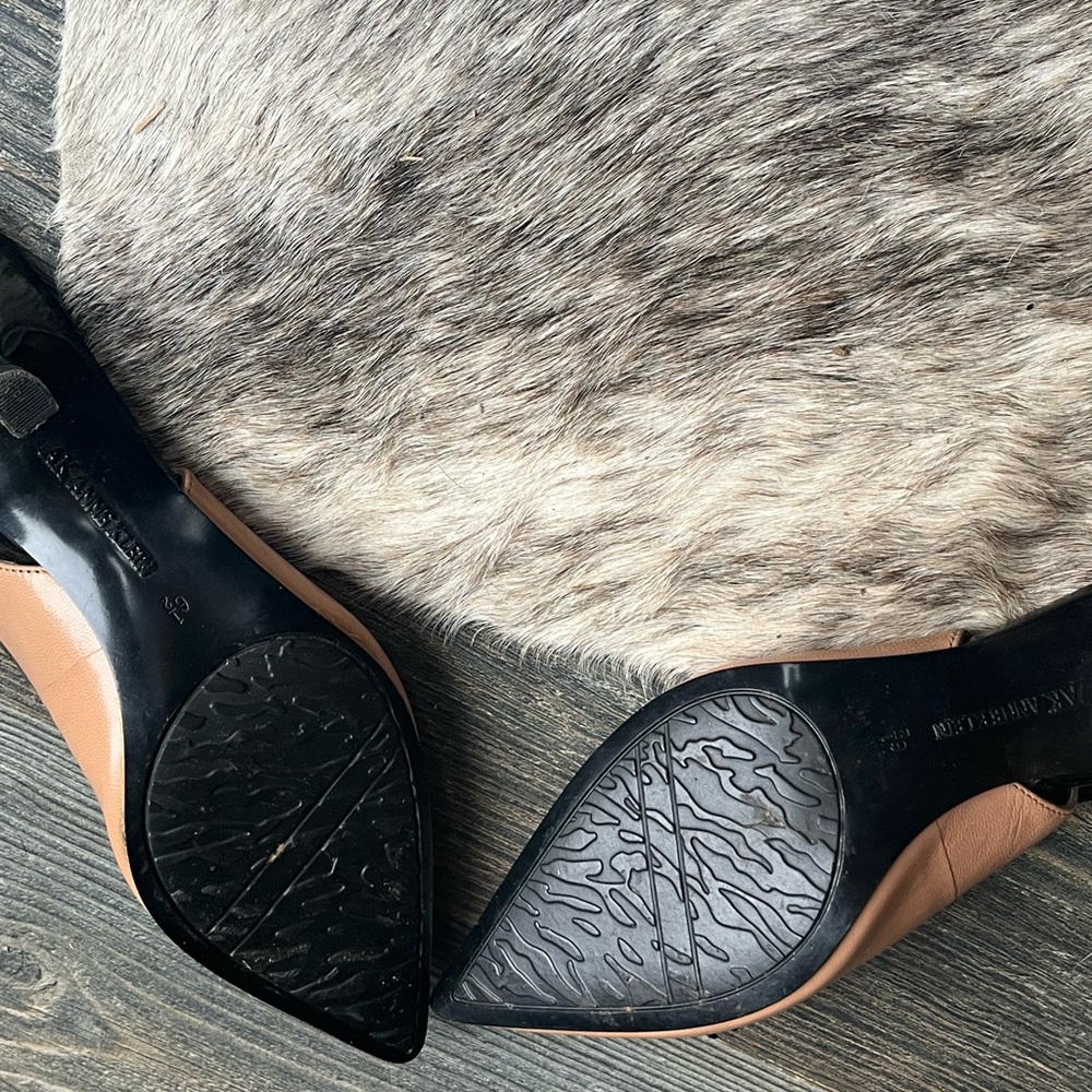 Anne Klein Slingback heels - Picture 4 of 9